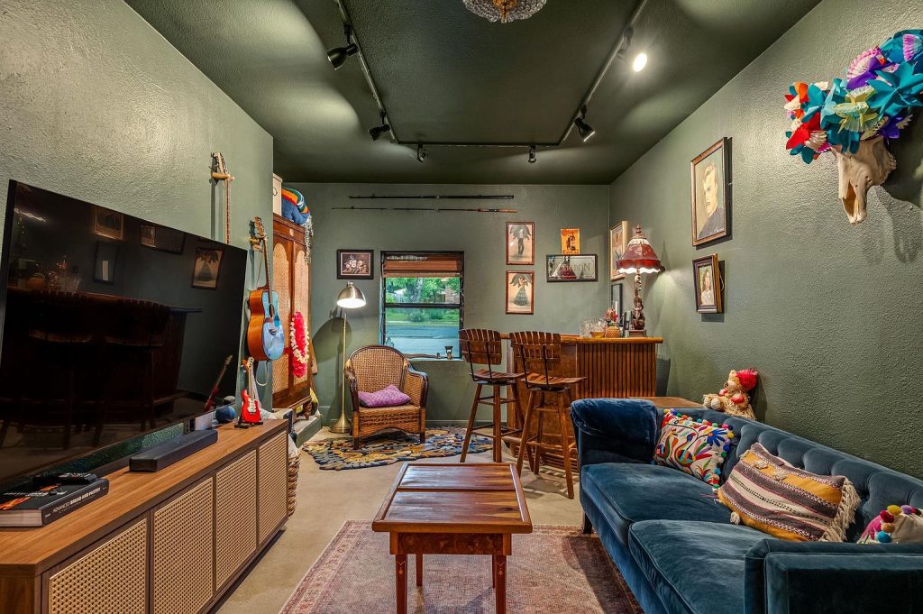 11907 Tobler Trail