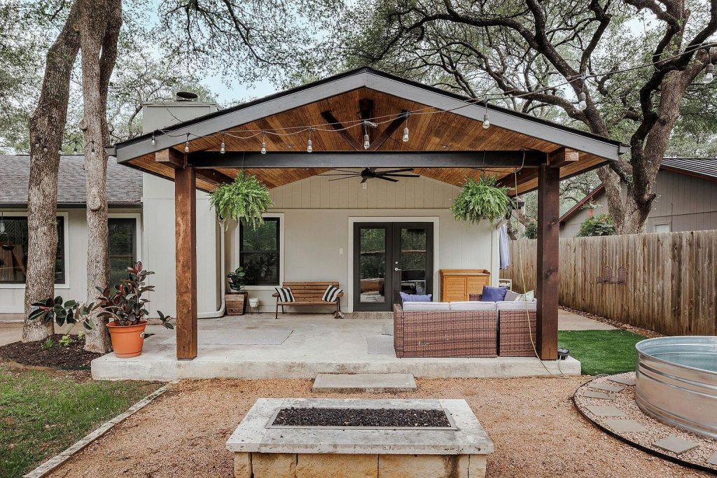9219 Independence Loop
