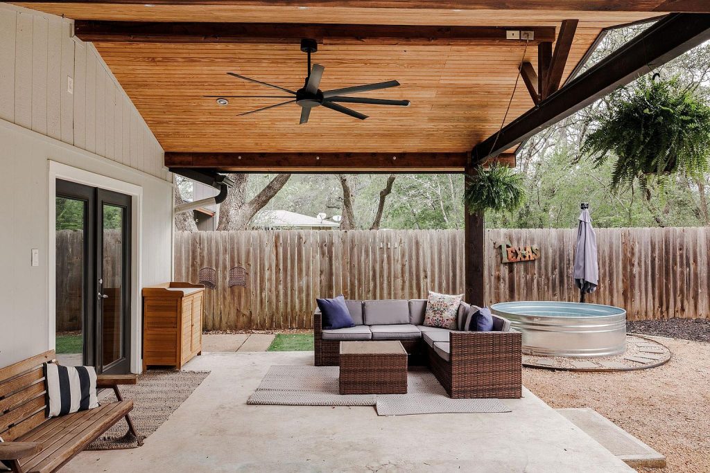 9219 Independence Loop