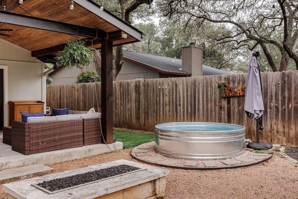 9219 Independence Loop