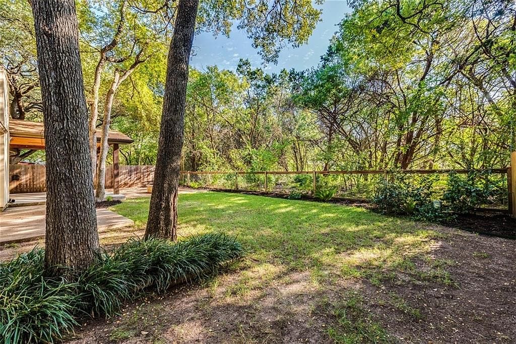 9219 Independence Loop