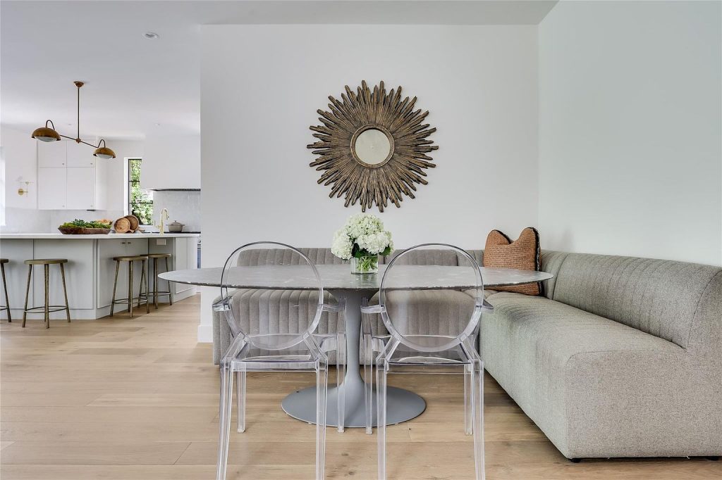 1120 Bluebonnet Lane