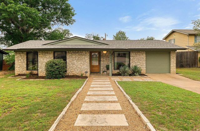 5808 Gloucester Lane