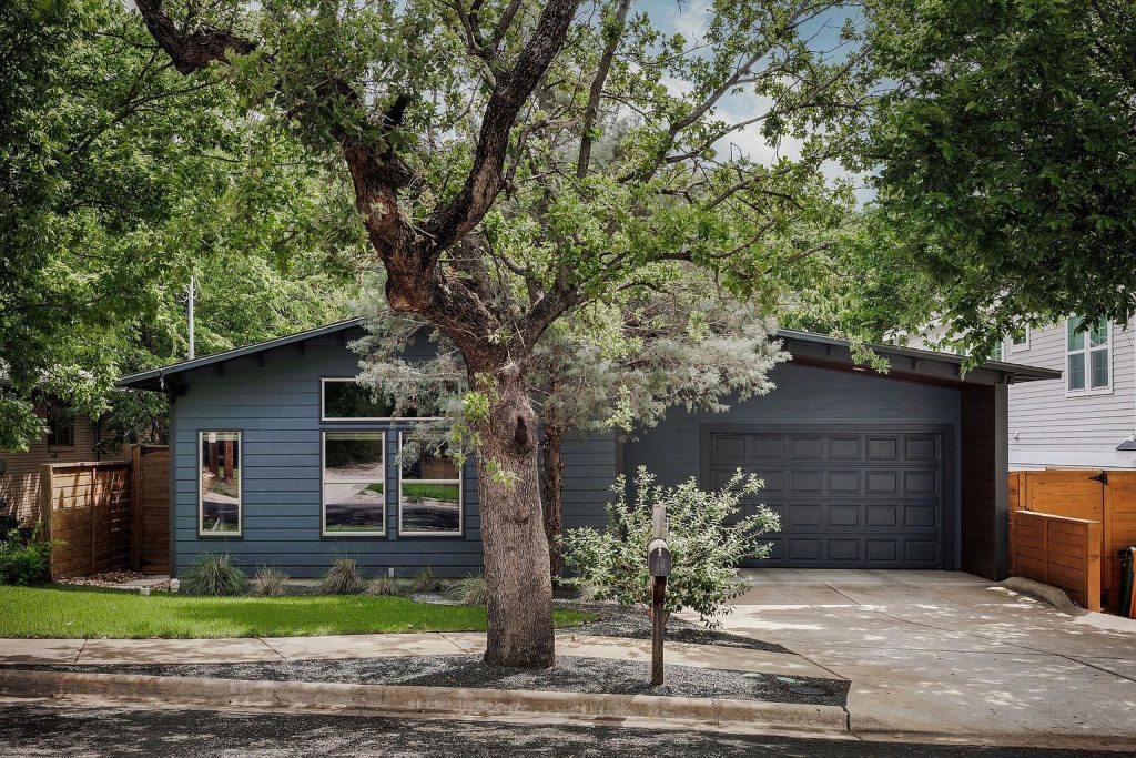 1605 Maple Avenue