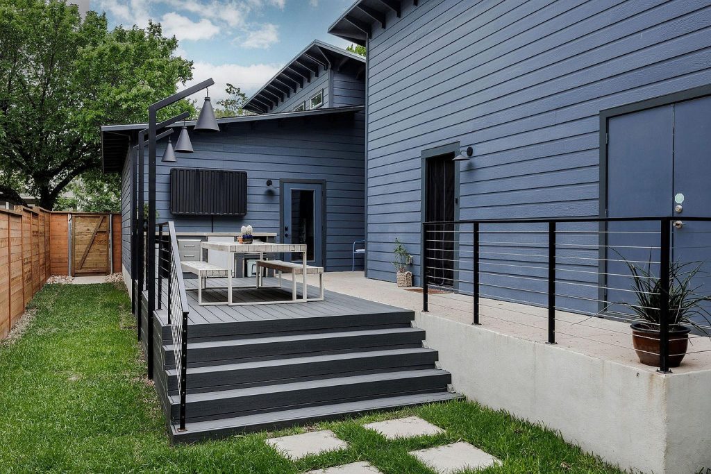 1605 Maple Avenue