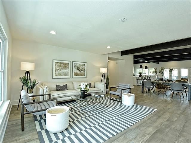 5721 Louise Lane
