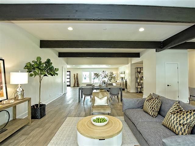 5721 Louise Lane