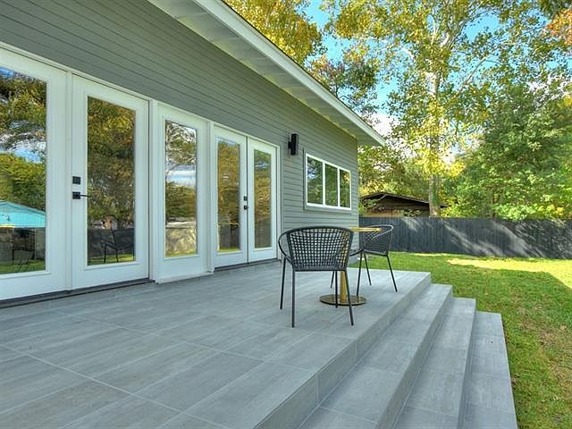 5721 Louise Lane