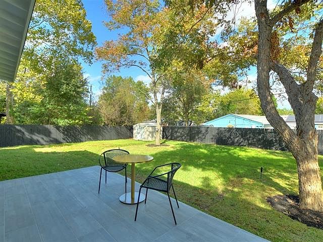 5721 Louise Lane