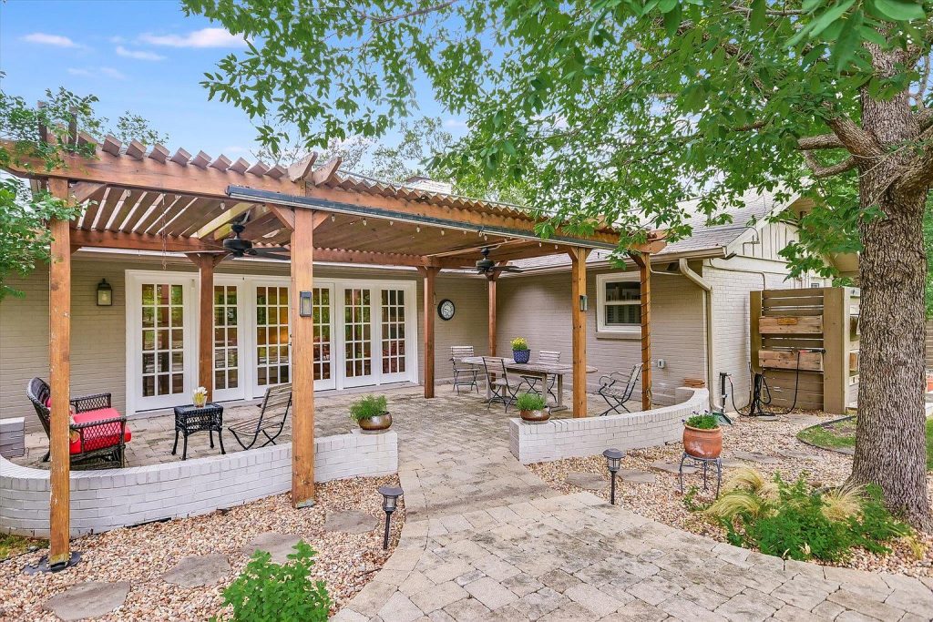3413 Mount Barker Drive