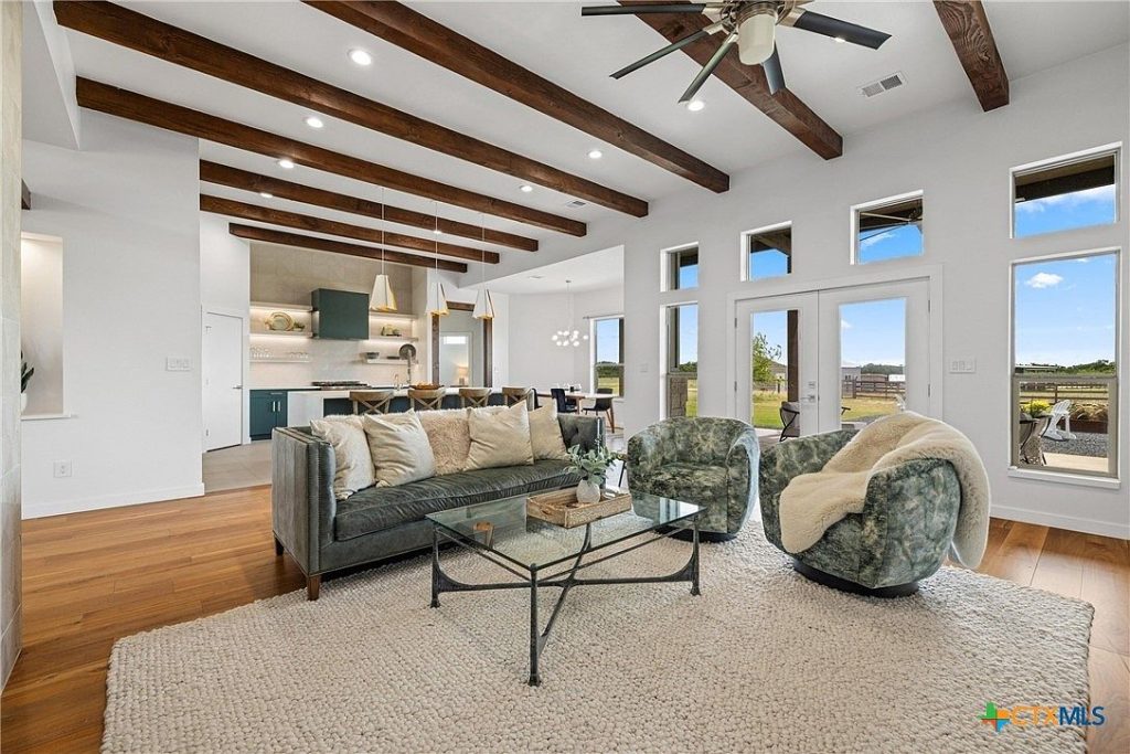 215 Mesa Vista Drive
