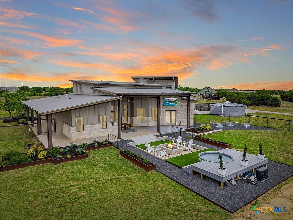 215 Mesa Vista Drive