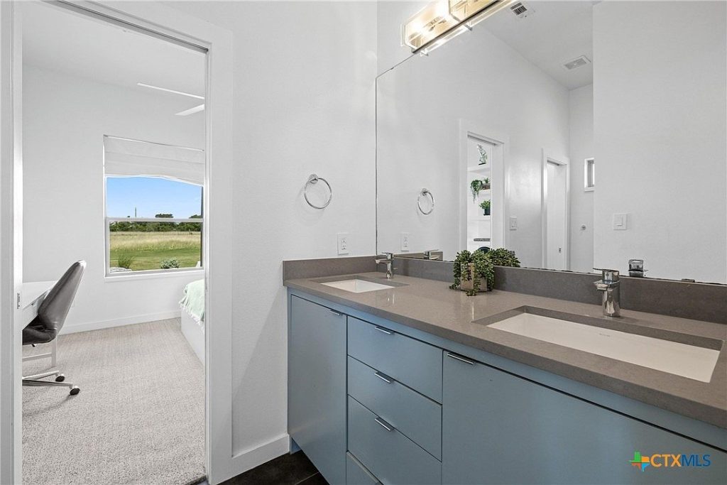 215 Mesa Vista Drive