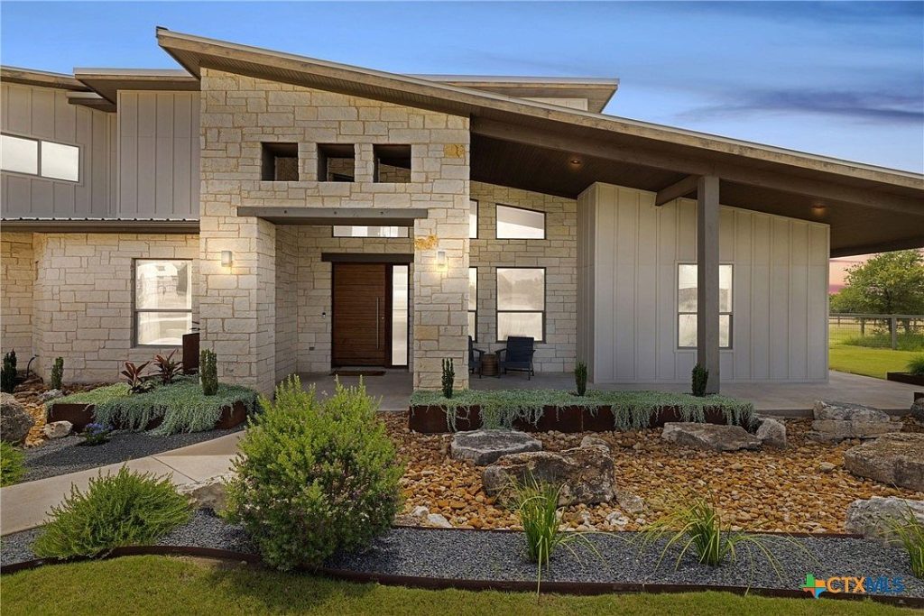 215 Mesa Vista Drive
