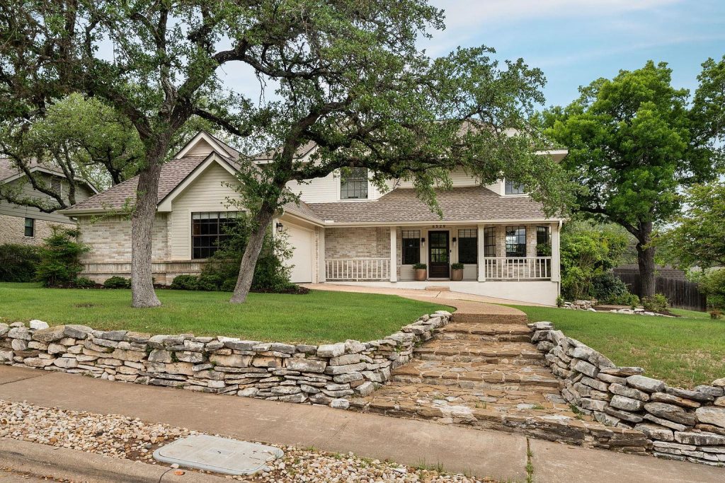 6529 Heron Drive