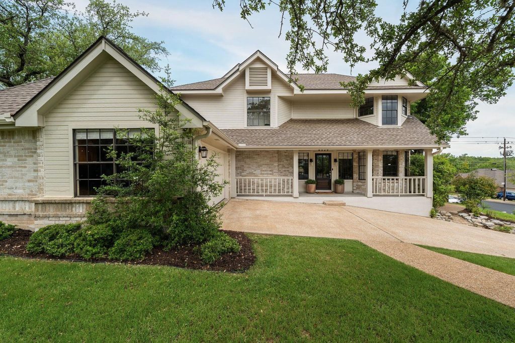 6529 Heron Drive