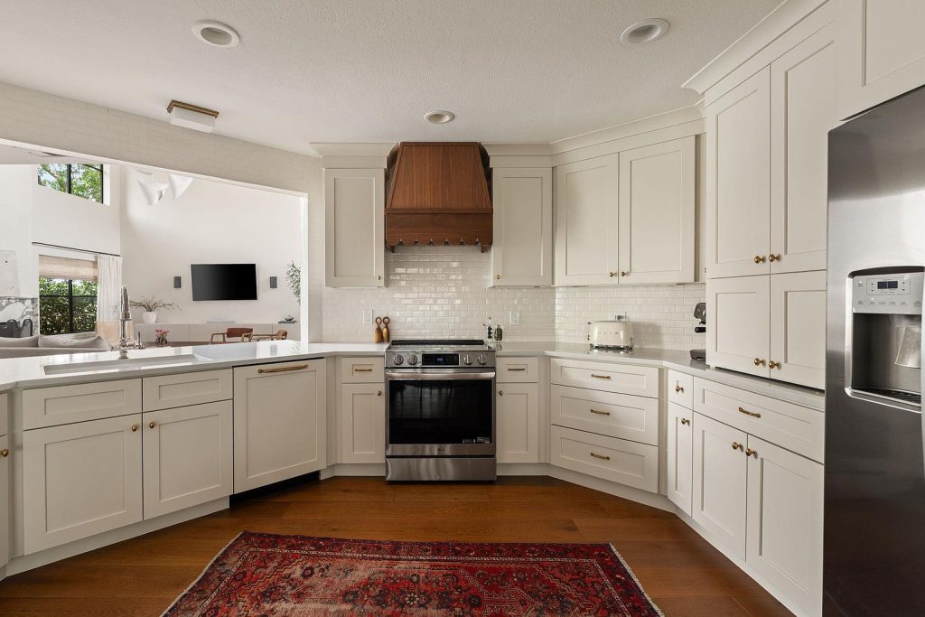 6529 Heron Drive