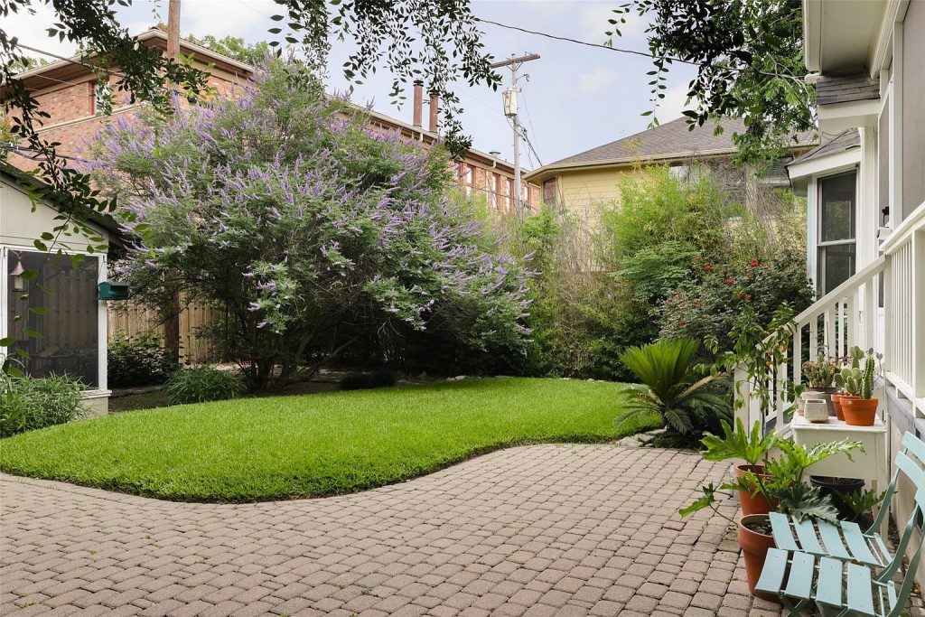 1509 Palma Plaza