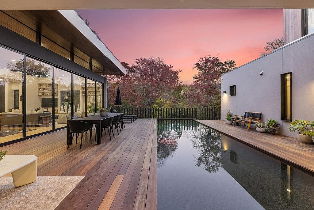 1001 Madrone Road