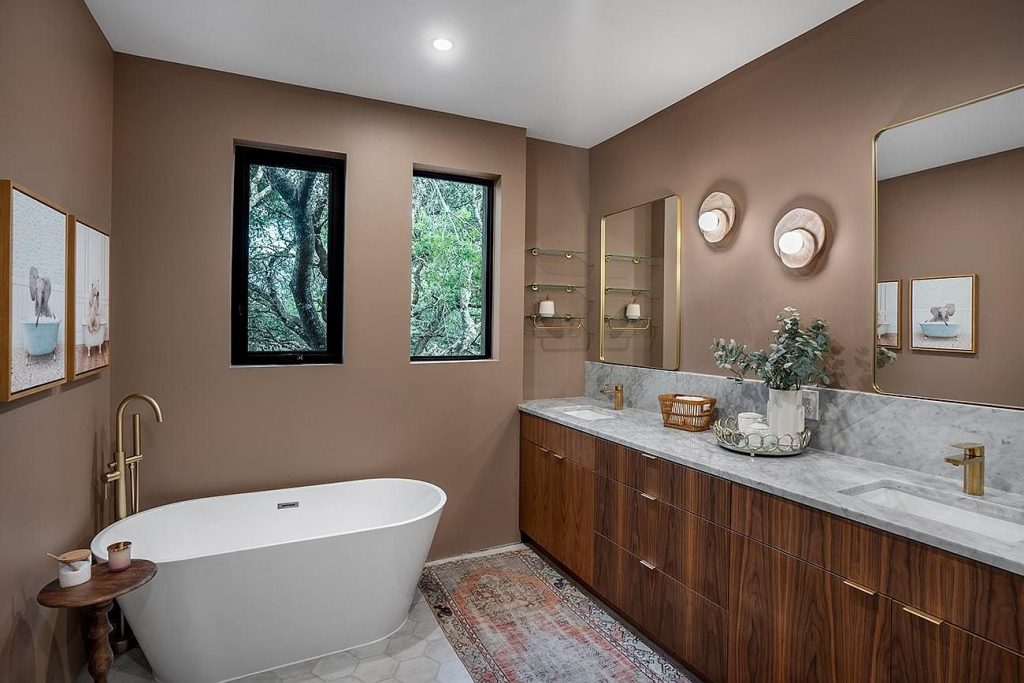 1001 Madrone Road