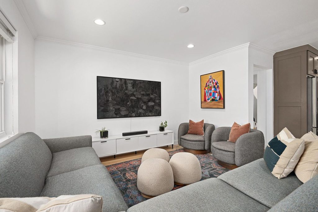 1713 Madison Avenue