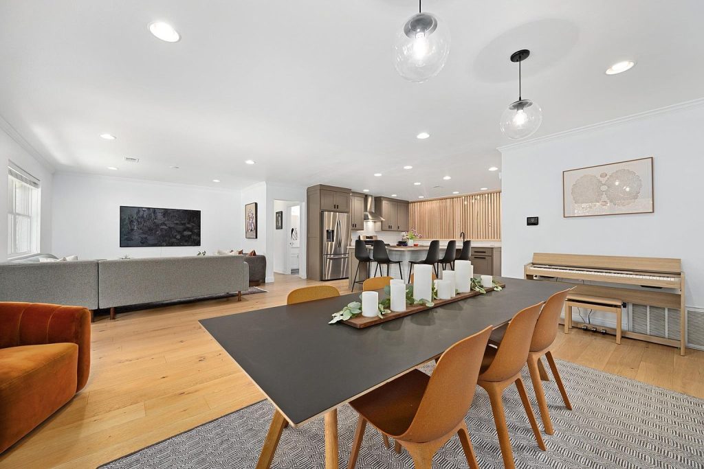 1713 Madison Avenue