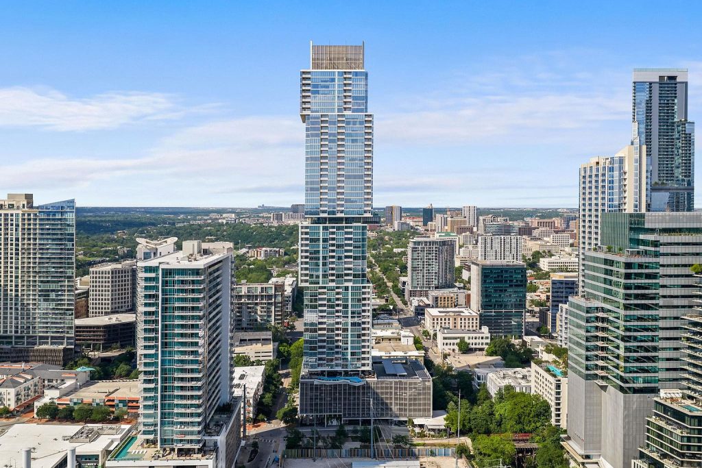 301 West Avenue #2009