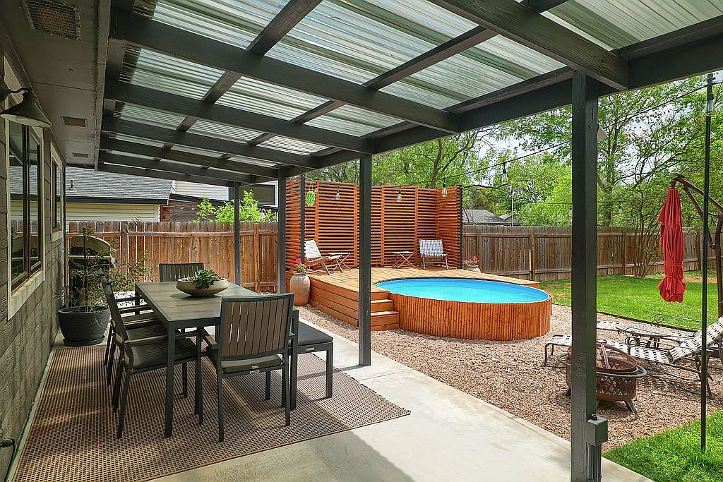 3907 Stonecroft Drive
