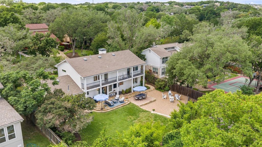 3106 Mistyglen Circle