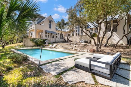 3564 Mountain Loop