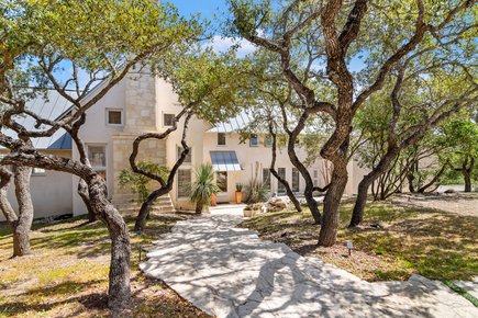 3564 Mountain Loop