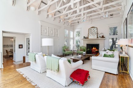3564 Mountain Loop