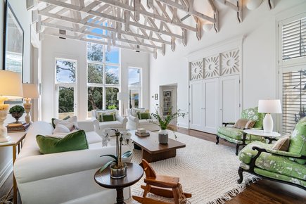 3564 Mountain Loop
