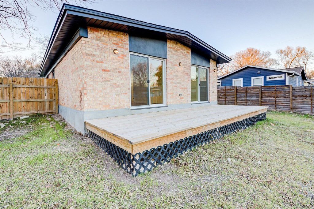 1719 Meander Drive