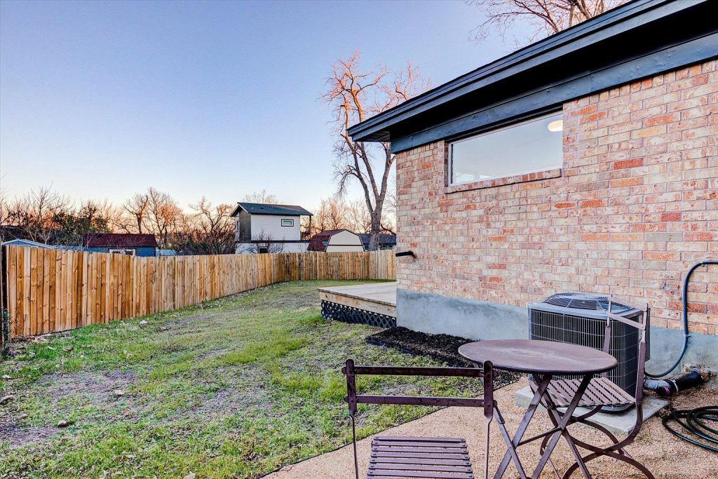 1719 Meander Drive