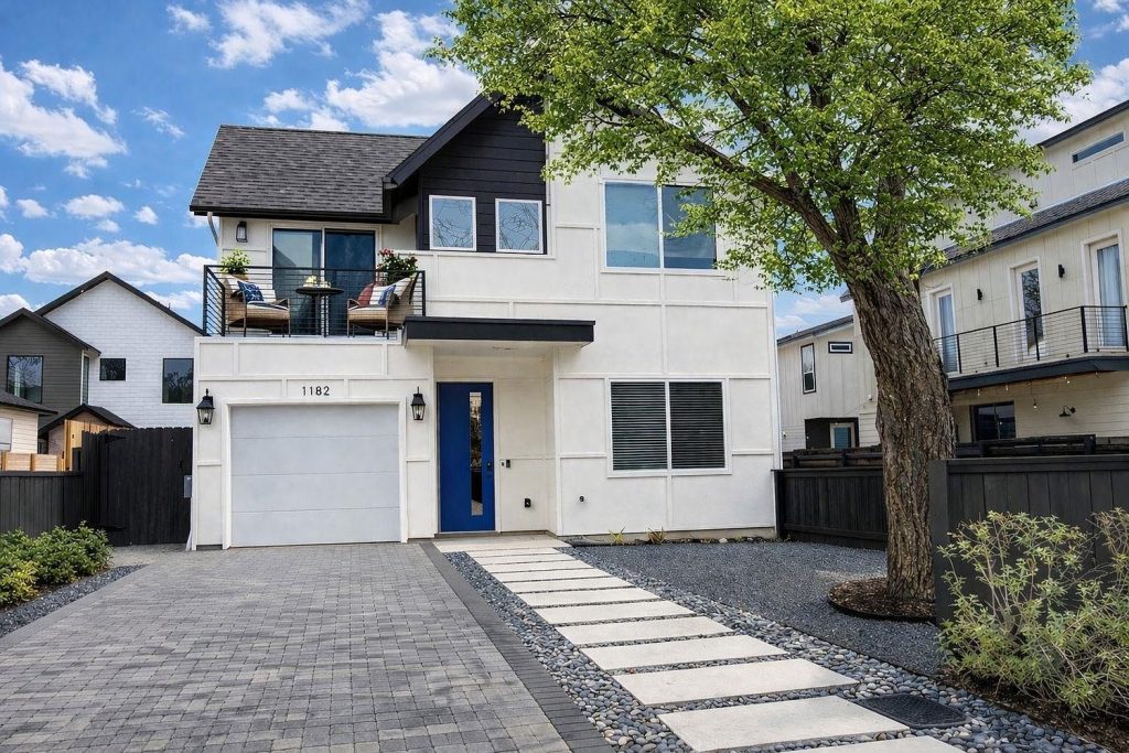 1182 Ridgeway Drive Unit A