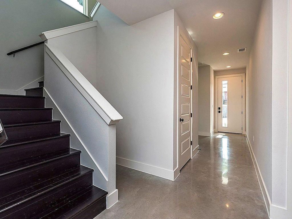 1182 Ridgeway Drive Unit A