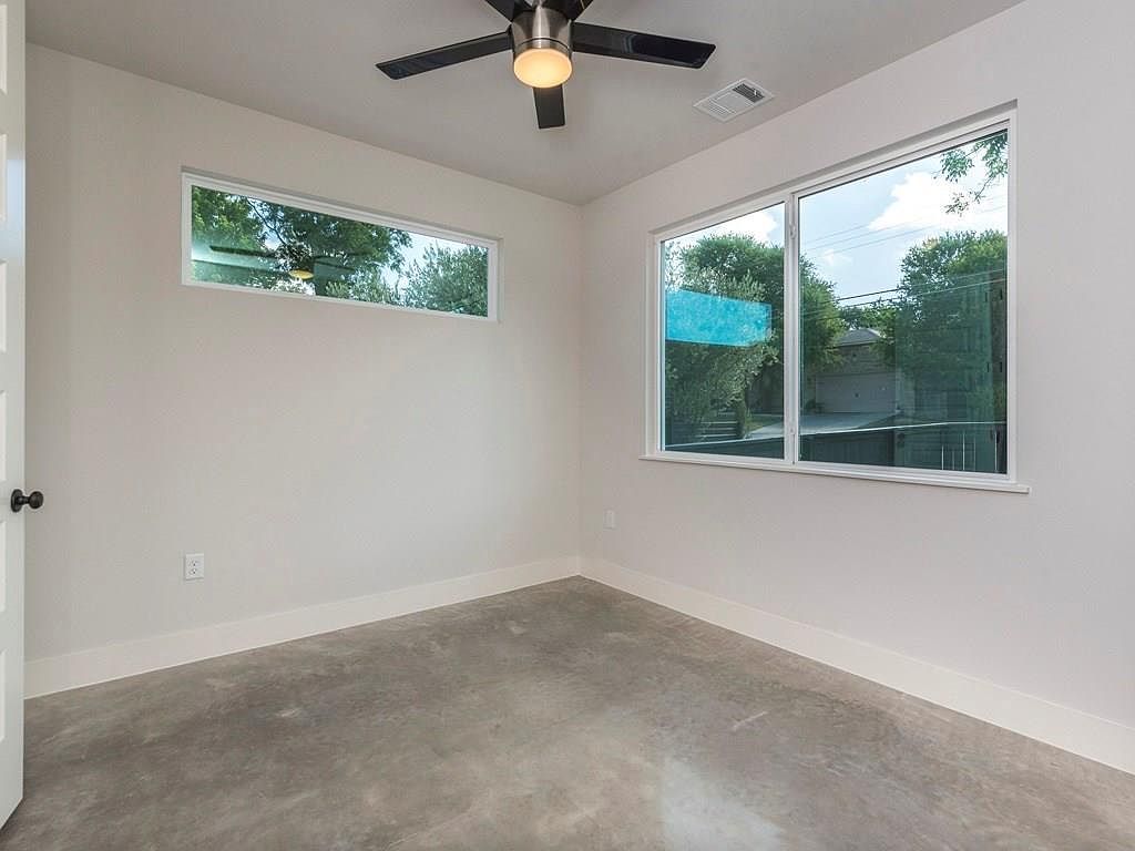 1182 Ridgeway Drive Unit A