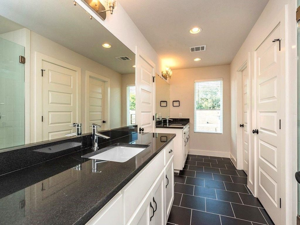 1182 Ridgeway Drive Unit A