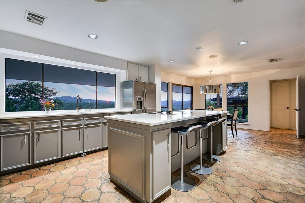 2200 Cerca Viejo Way
