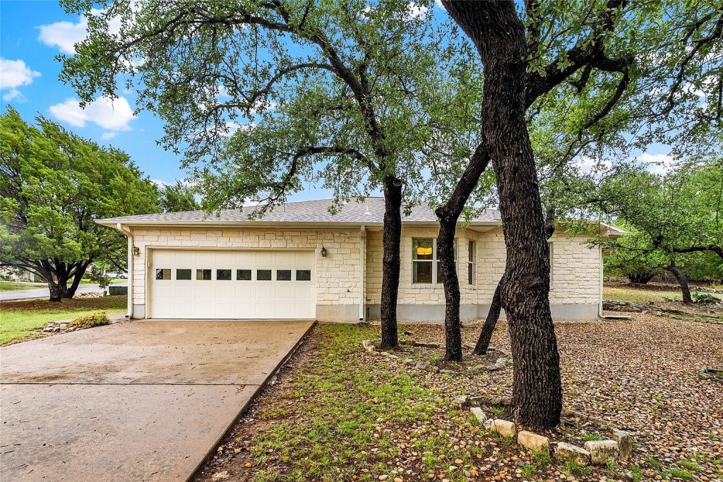 2601 Warren Cove