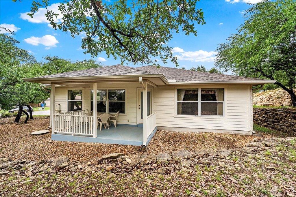 2601 Warren Cove