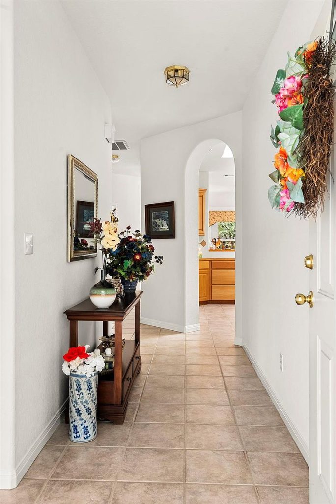 2601 Warren Cove