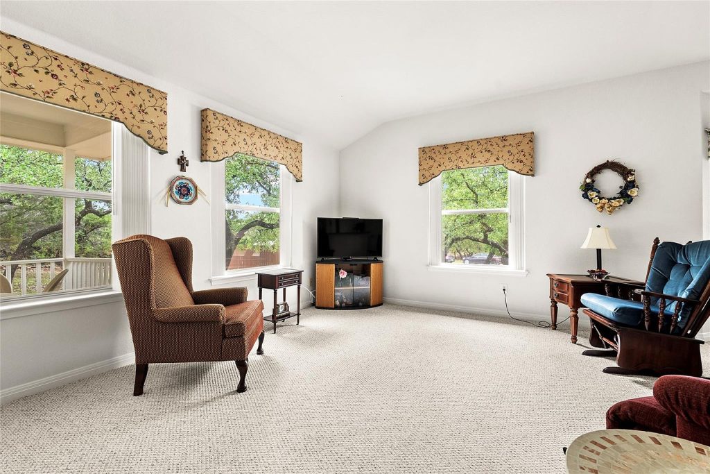 2601 Warren Cove