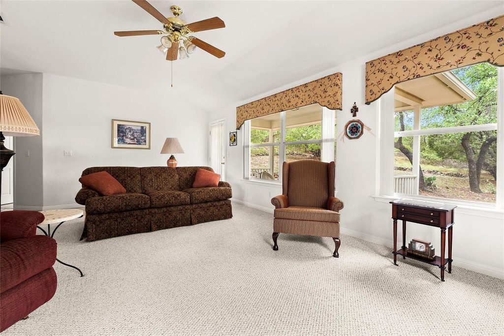 2601 Warren Cove