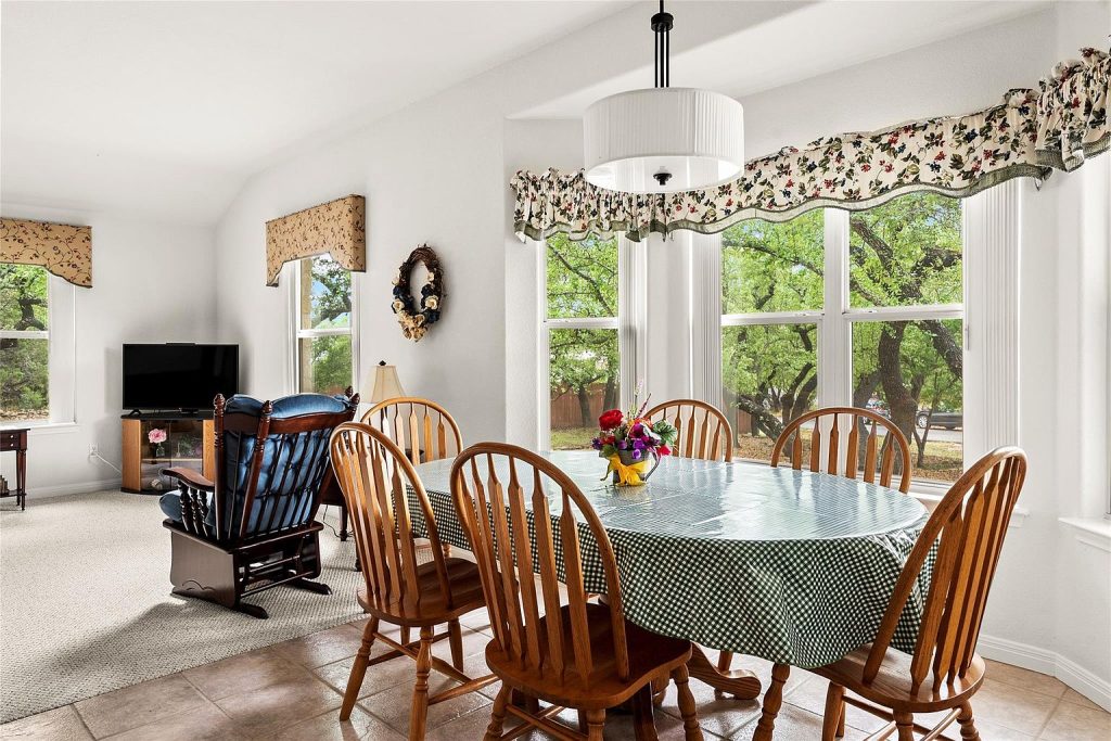 2601 Warren Cove