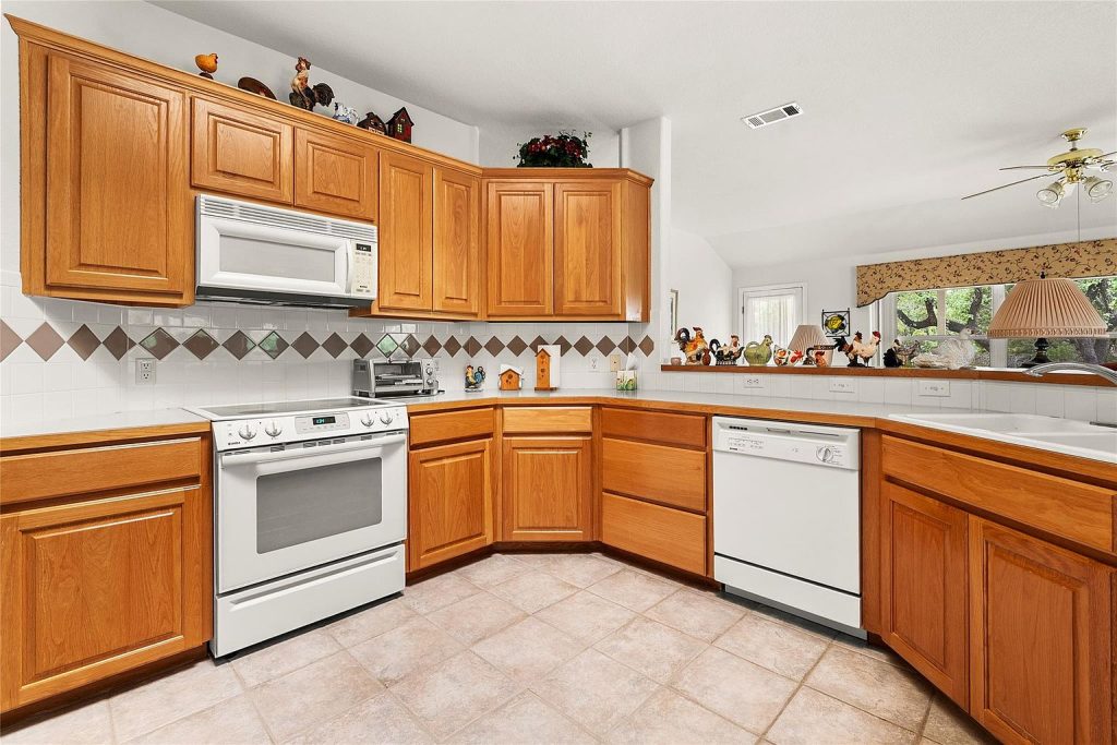 2601 Warren Cove