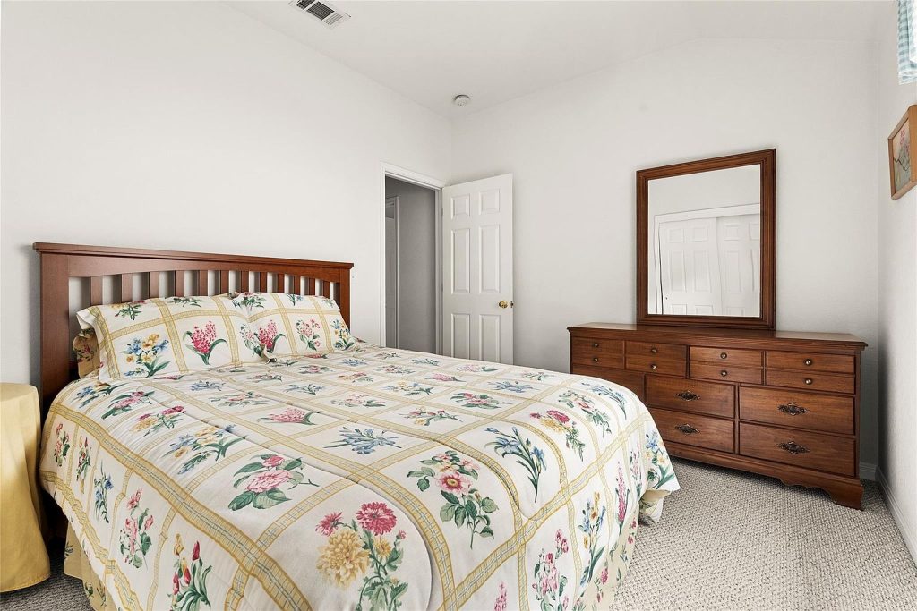 2601 Warren Cove
