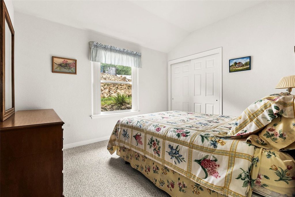 2601 Warren Cove