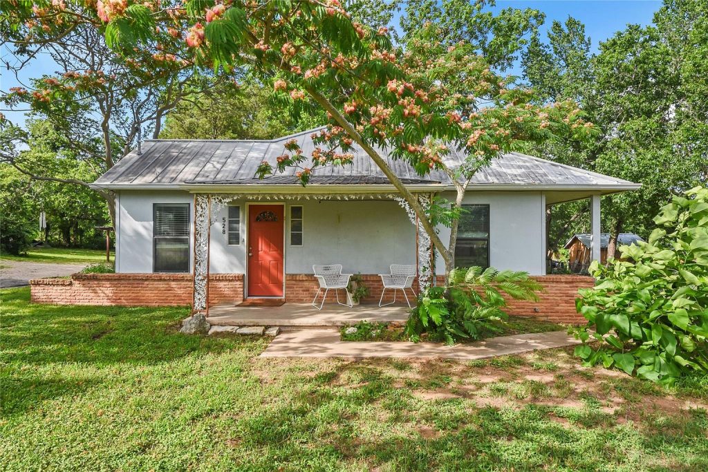 528 Old Mcdade Road